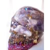 lebka---orgonit-amulet-s-ametystem-bohomanie