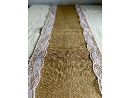 Boho jutový ubrus-běhoun s krajkou