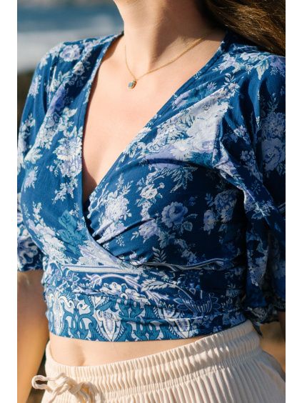 Jemný náhrdelník s modrými kamínky