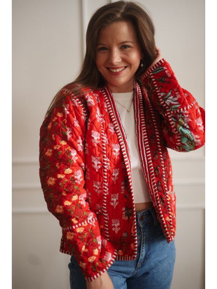 Patchwork bundička RED - vel. M (var. 4)