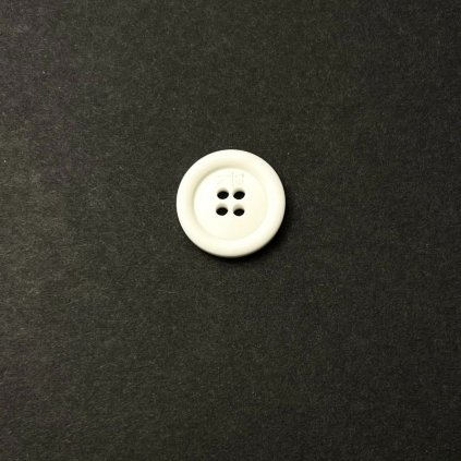 Košilový knoflík 1,2 cm bílý, prošívací, čtyřdírkový