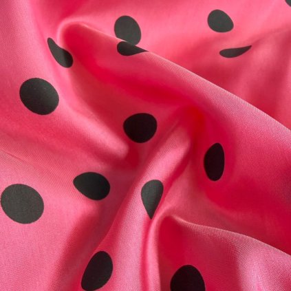 Růžová viskózová podšívka s černým puntíkem
