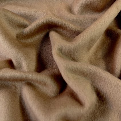 Kašmírový flauš v barvě camel