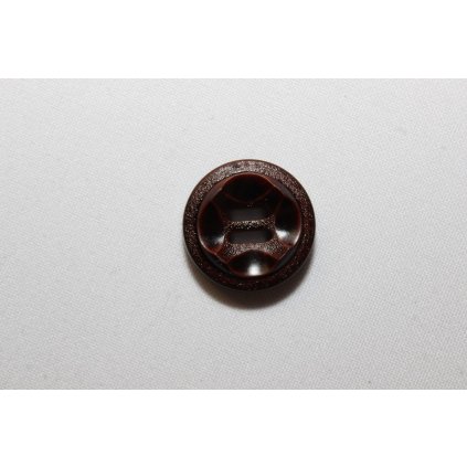 Knoflík tmavě hnědý