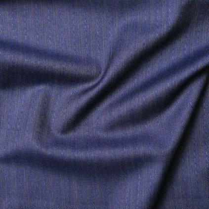 Italská obleková modrošedá látka ze 100% vlny s jemným proužkem