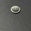 Knoflík šedý žihaný oblekový 1,2 cm