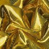 Lesklá zlatá plavkovina s čtvrečkovým vzorem