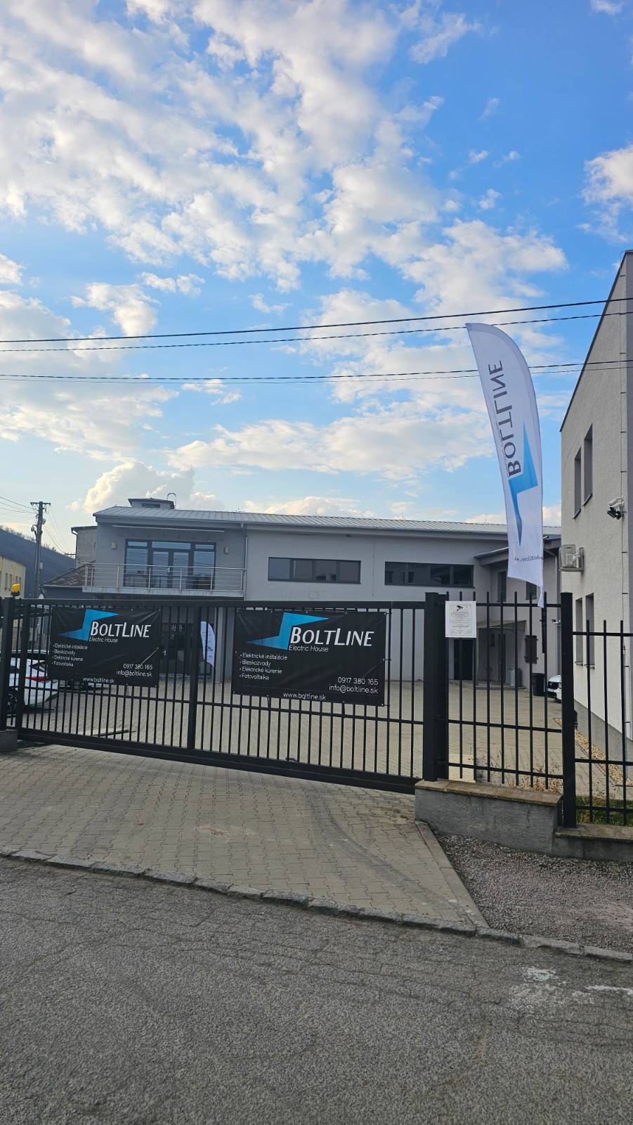 BoltIN - Kamenná predajňa
