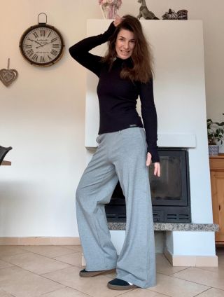 Jarní BASIC novinky jsou tu 😉🌼 Základem každého šatníku je BASIC triko s dlouhým rukávem…dostatečně dlouhé, aby nikde nic...