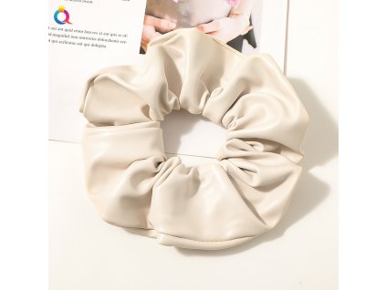 1602 2 bezova kozenkova scrunchie