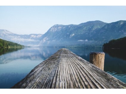 Cagi 80x116, Skalní jezero
