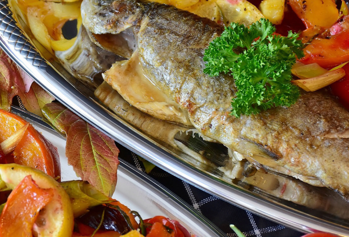 Pečený pstruh se zeleninou