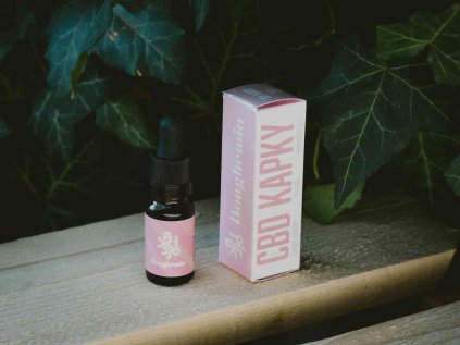 bylinný olej na ženský organismus proti bolestem menstruace cbd Brno Praha hradec kapky