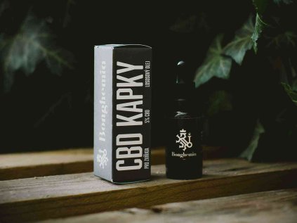 CBD kapky pro zvířata Bonghemia — 5 % broad‑spectrum CBD s nerafinovaným lososovým olejem pro podporu zdravé kůže, trávení a klidného chování