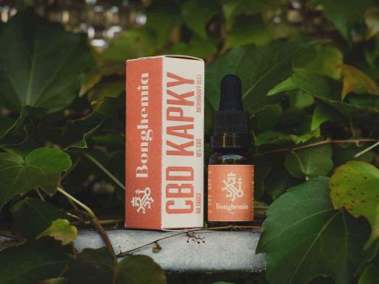CBD Kapky Na Srdce Bonghemia — 10 % CBD s meruňkovým olejem, jmelím, jinanem a hlojem pro podporu cév a srdce