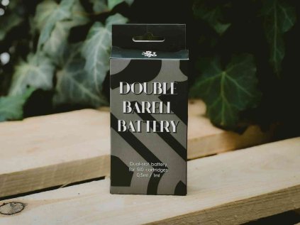 Double Barrel Battery Bonghemia — USB‑nabíjecí 510 baterie s dvojitým slotem, 3 teplotními úrovněmi a přepínačem pro vaporizaci jedné nebo obou cartridge