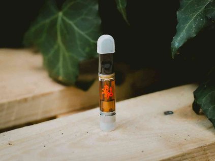 CBD Forbidden Fruit cartridge Bonghemia — 1 ml konopného destilátu (64 % CBD, 25 % CBG, 6 % CBT, 5 % terpenů) bez THC, pro bohatou vůni a výrazný zážitek