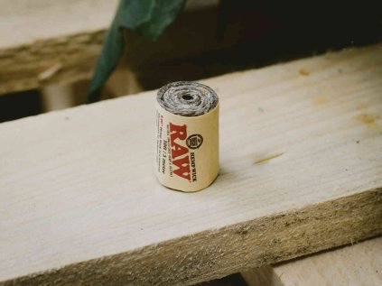 1 raw hemp wick v balení – přírodní konopný knot potažený včelím voskem, ekologické balení, čisté zapalování bez chemie, optimized