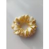 Banánová hedvábná scrunchie gumička normální
