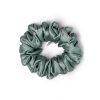 Zelenošedá hedvábná normální scrunchie gumička