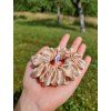 Béžová květina hedvábná scrunchie gumička