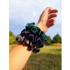 Šedá hedvábná scrunchie gumička normální