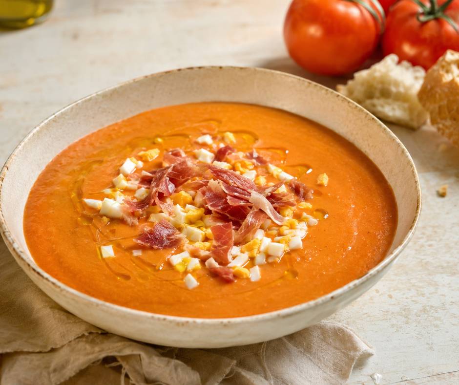 Salmorejo s jamónem