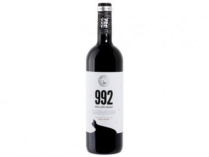 víno finca rio negro 992 španělské