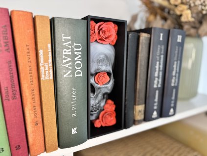 Smrtící růže - Černobílá