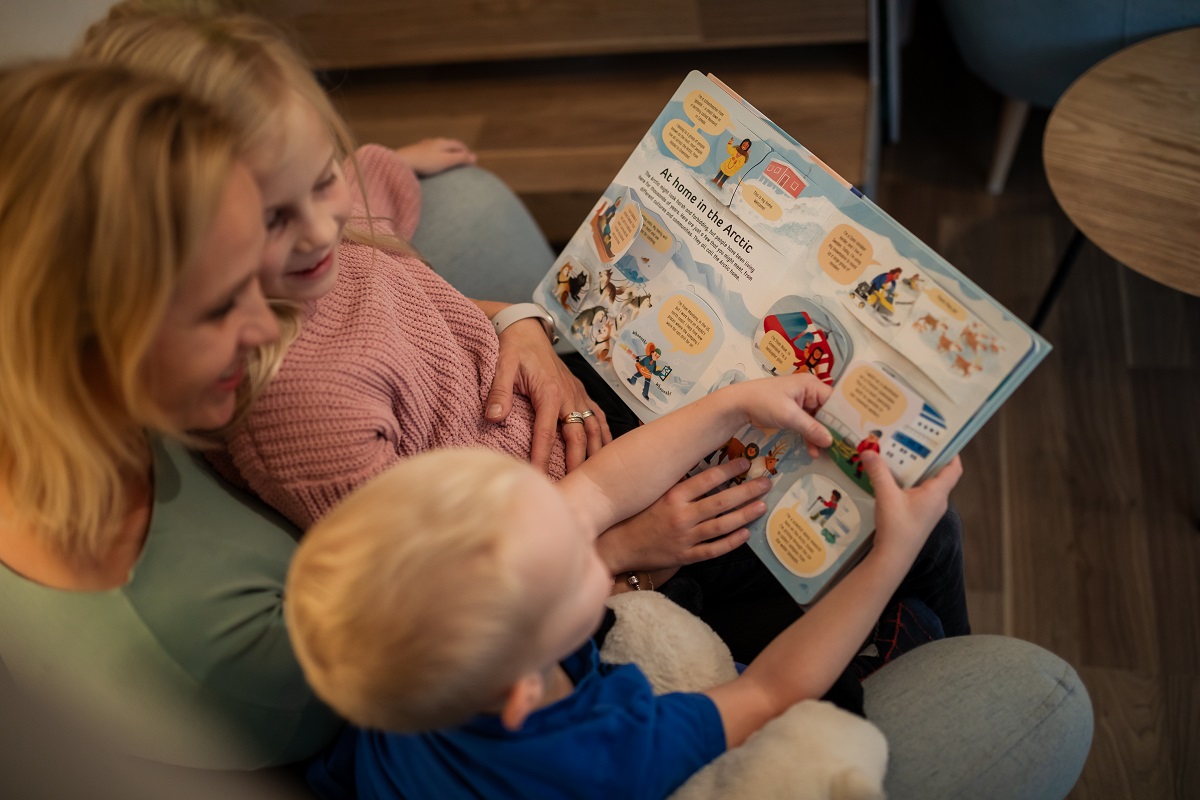 Logo English Books for Children