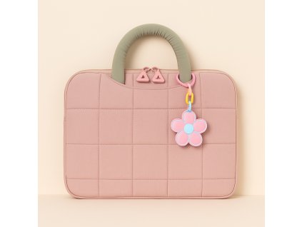 ChatGPT Image 14. 8. 2025, 22 47 58