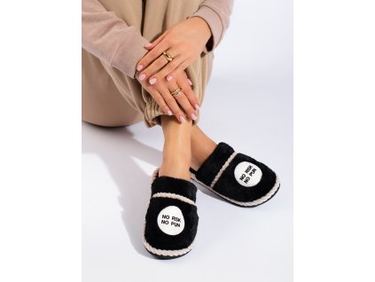 Černé dámské pantofle s kožíškem (Velikost 37.5)