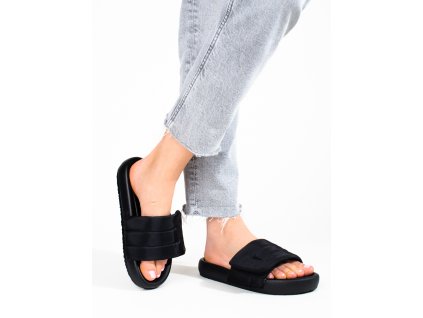 Dámské pantofle  černé na suchý zip (Velikost 37.5)