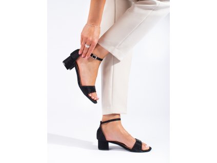Elegantní sandály na nízkém podpatku Shelovet černé