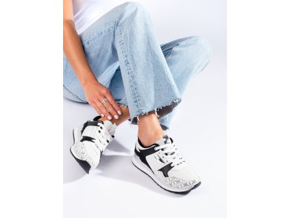 Sportovní bílo-černé dámské boty (Velikost 37.5)