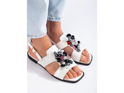 Bílé dámské sandály s ozdobou (Velikost 36)
