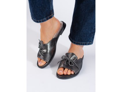 Stříbrné lesklé dámské pantofle (Velikost 36)