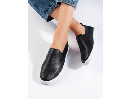 Černé dírkované nazouvací polobotky (Velikost 36)