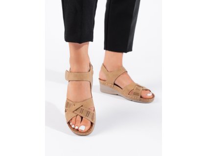 Dámské sandály na klínku na suchý zip camel