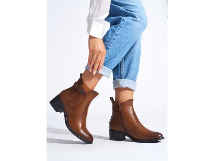 Hnědé kotníkové dámské boty na nízkém podpatku (Velikost 36)