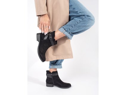 Černé semišové dámské kotníkové boty s ozdobným páskem (Velikost 36)