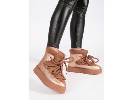 Hnědé šněrovací dámské sněhule na hrubé podrážce (Velikost 36)