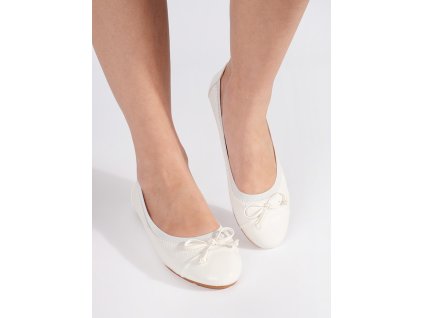 Bílé lakované baleríny s mašličkou