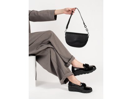 Černá kabelka typu ledvinka (Velikost one size)