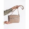 Malá béžová dámská kabelka přes rameno (Velikost one size)