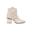 Béžové ažurové dámské kovbojky (Velikost 36)