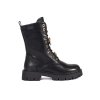 Černé šněrovací kotníkové boty workery na platformě s ozdobami