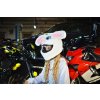 shop navlek na prilbu zajac biely motorkarsky doplnok