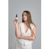 intenzivni telove regeneracni serum barrier booster kvitok modelka