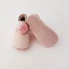 ChaussonsLaitetMielPomponsRoseSole 1